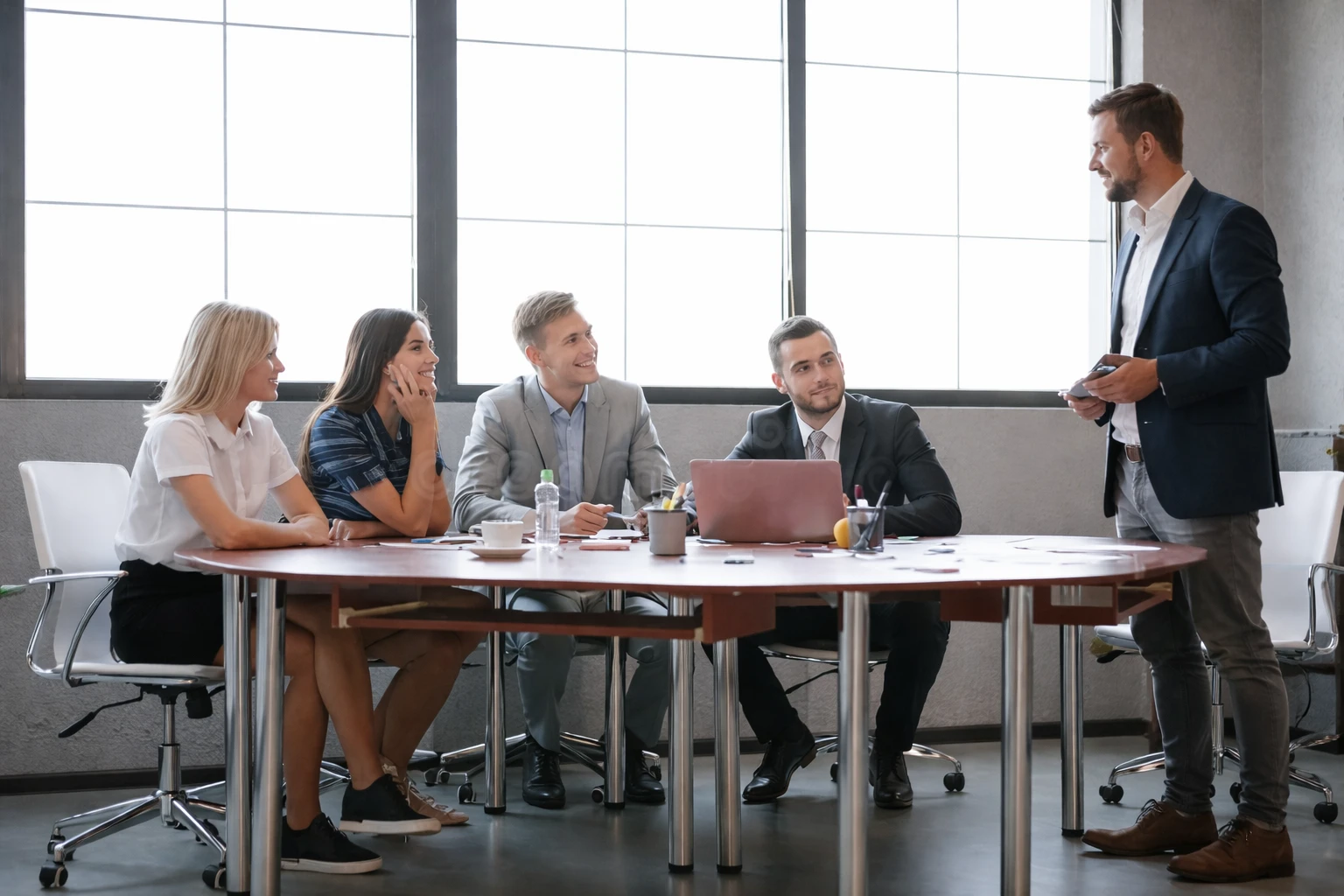 Professionelles Team ImmoConcierge München - Experten für Immobilien, Sanierung und Entrümpelung